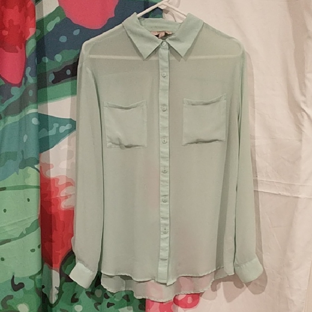 ⛵5/$15 Decree Mint Green Button Down Shere Shirt